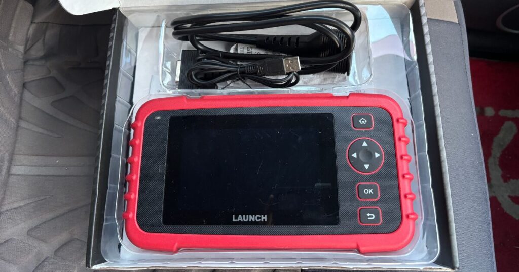 LAUNCH CRP123Xのセット内容(本体・診断ケーブル・付属品)